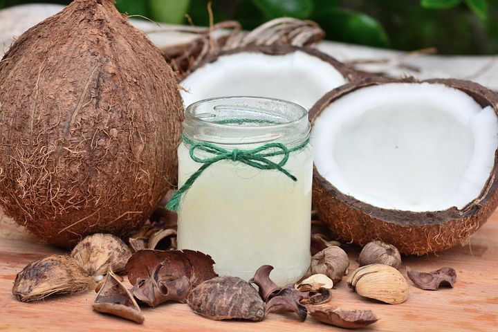 Coco y agua de coco